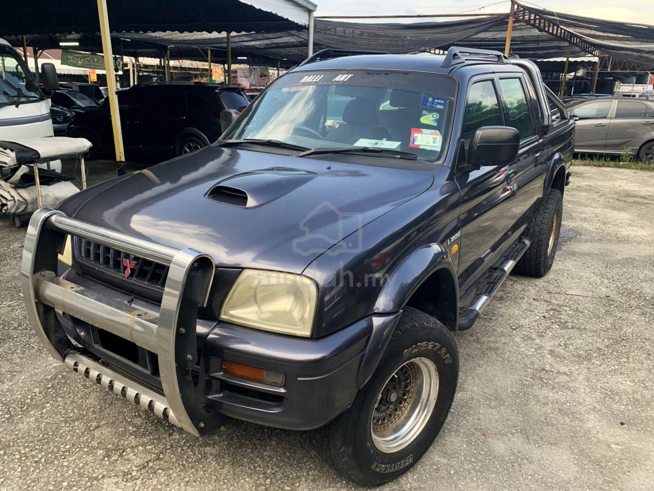 2003 Mitsubishi Pajero Sport
