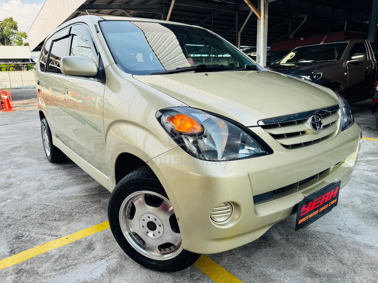 2005 Toyota Alphard