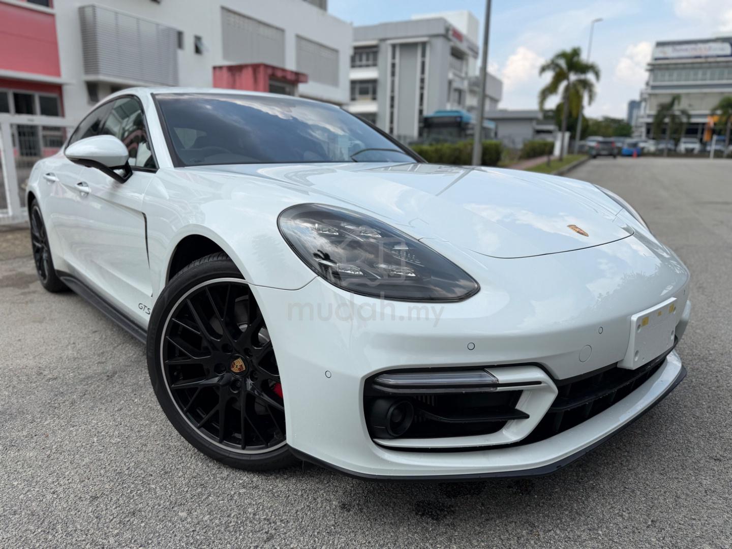 2021 Porsche Panamera
