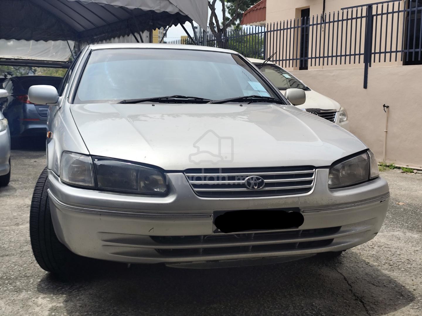 2000 Toyota Camry