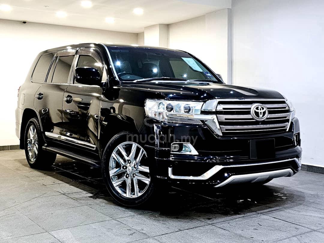 4U File:Toyota LAND CRUISER ZX (CBA-URJ202W) rear.JPG - Wikipedia
