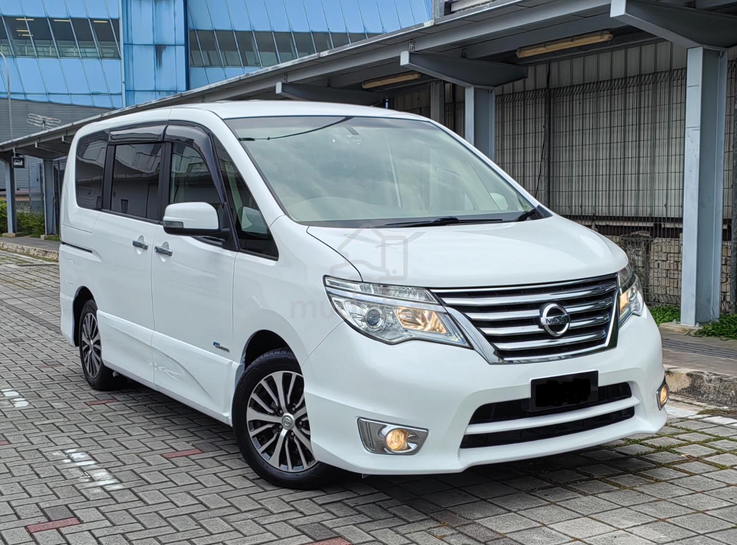 2015 Nissan Serena