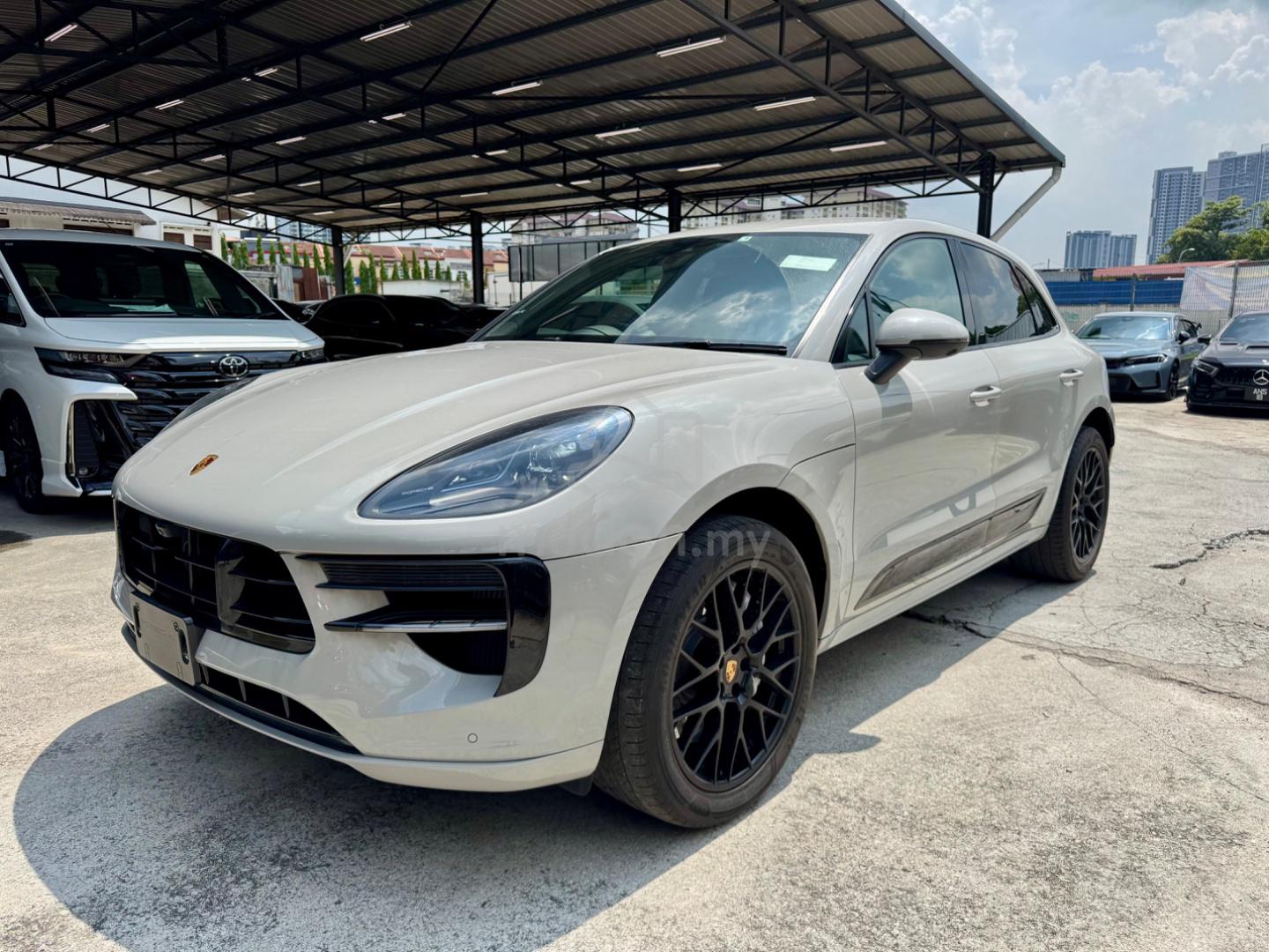 2021 Porsche Macan