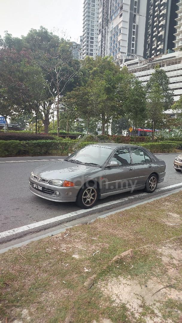 2000 Proton Exora