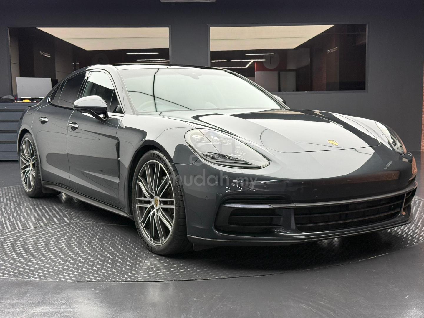 2019 Porsche Panamera