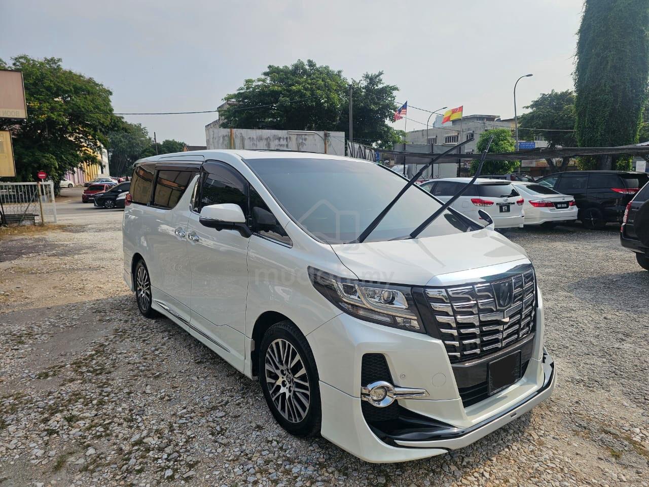 2017 Toyota Alphard