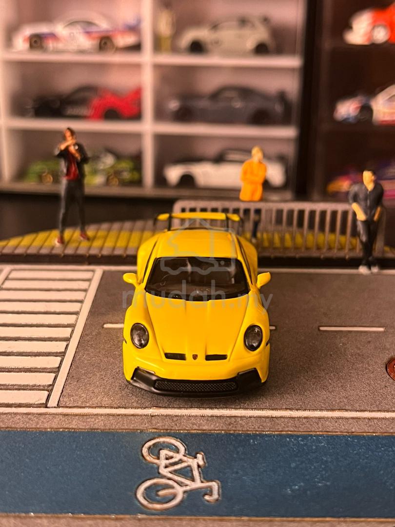 Porsche 911 GT3 Racing Yellow Mini GT - Hobby & Collectibles for