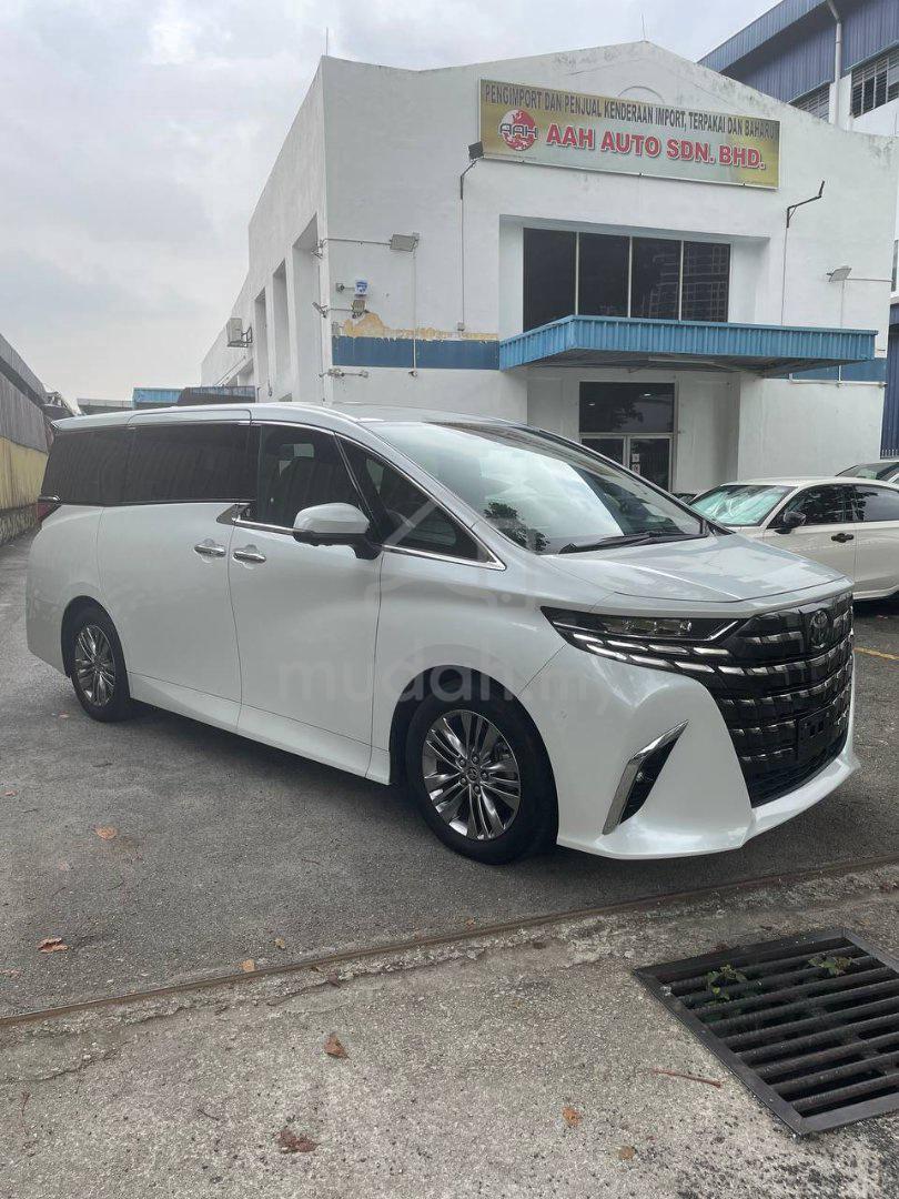 2023 Toyota Alphard