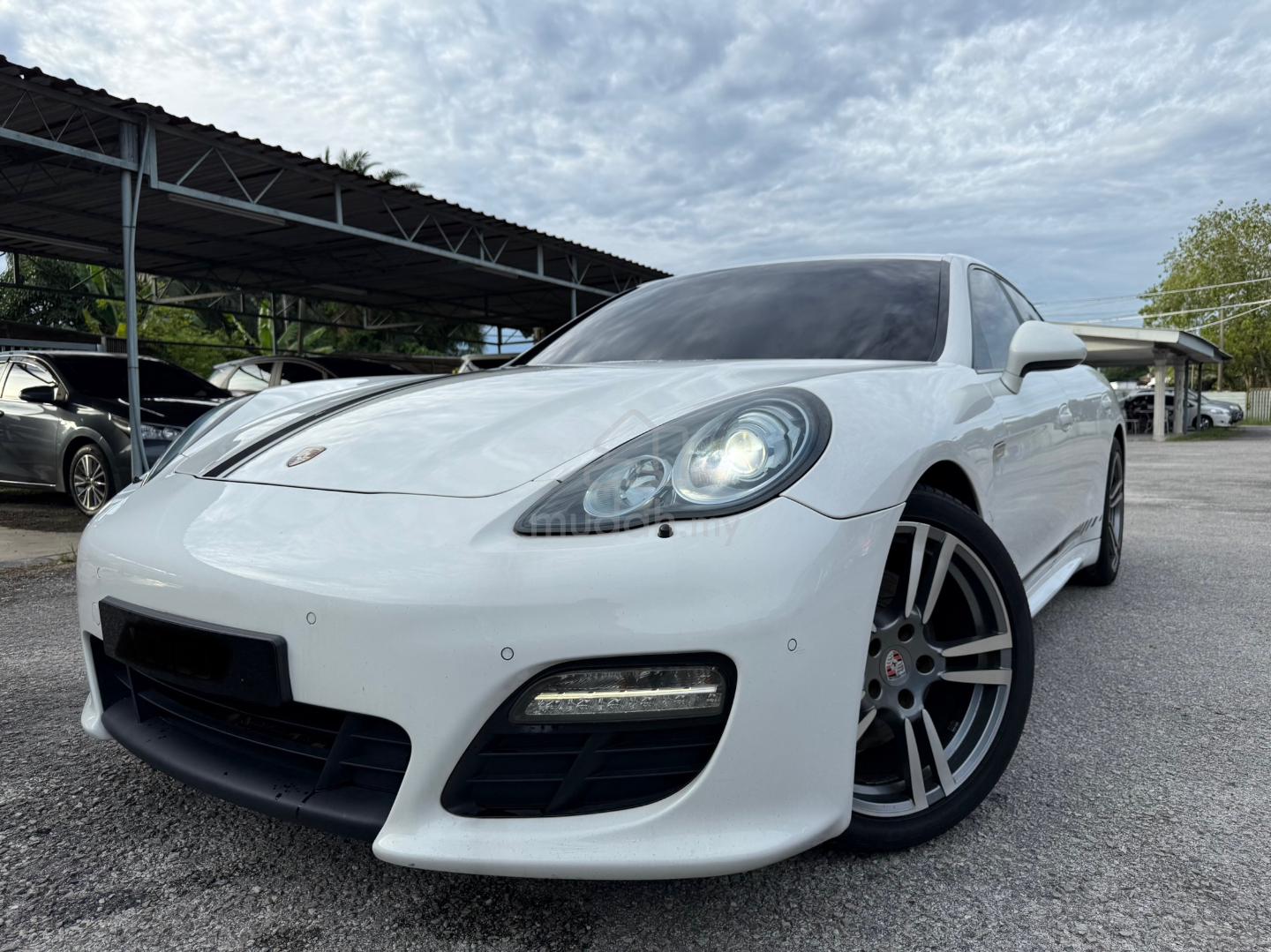 2011 Porsche Panamera