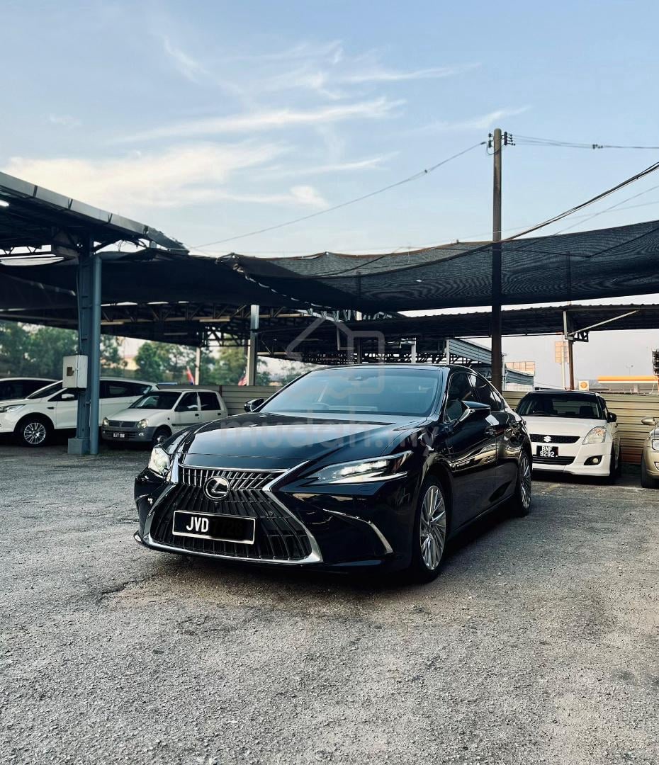 2022 Lexus ES