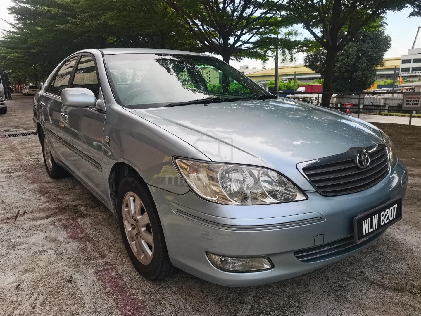 2004 Toyota Camry