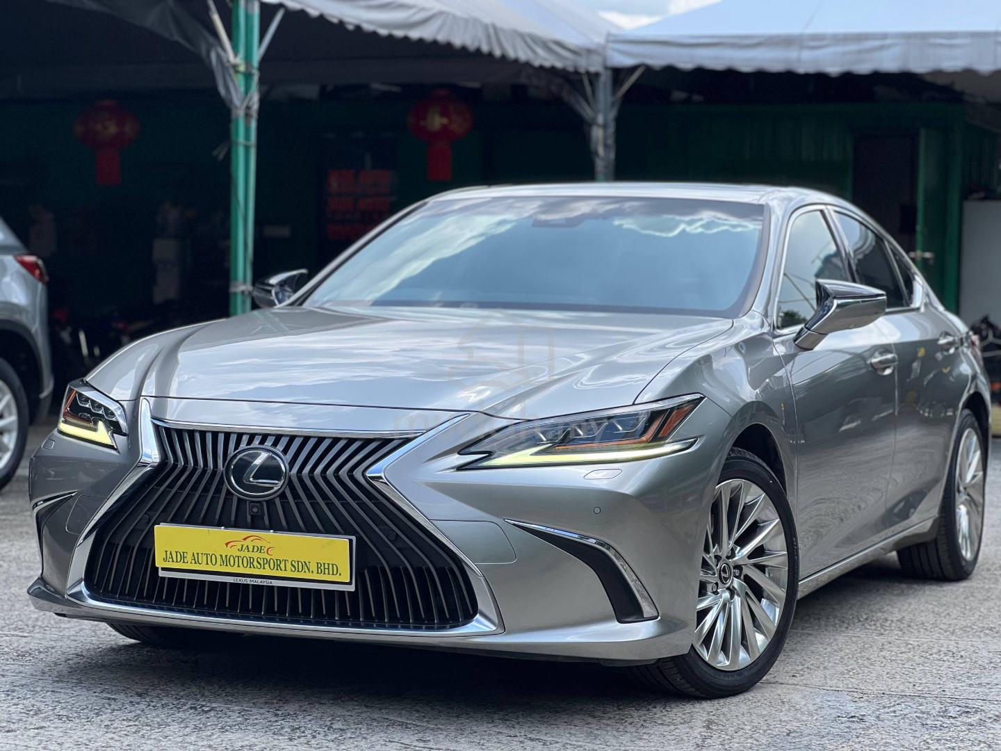 2021 Lexus ES
