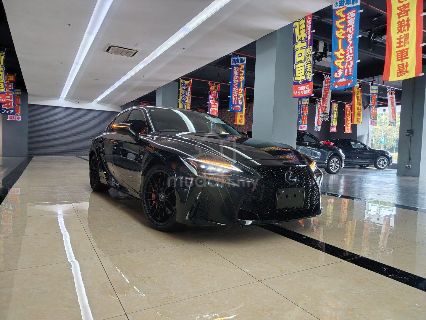 2021 Lexus IS