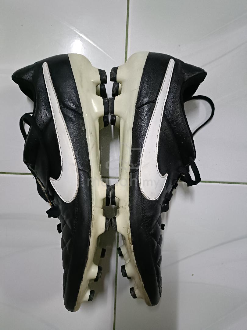 kasut bola nike tiempo Shoes for sale in Melor Kelantan