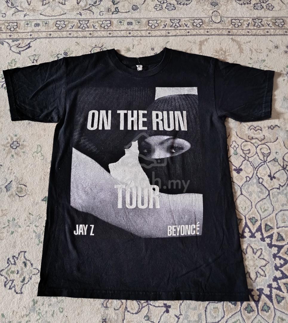 Vtg Tshirt On The Run Tour Jay Z and Beyonce - Clothes for sale in