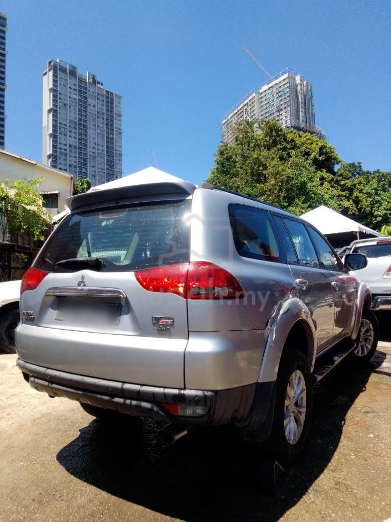 2013 Mitsubishi Pajero Sport