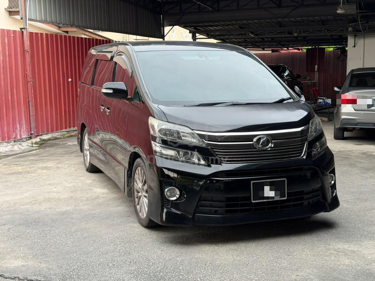 2013 Toyota Vellfire