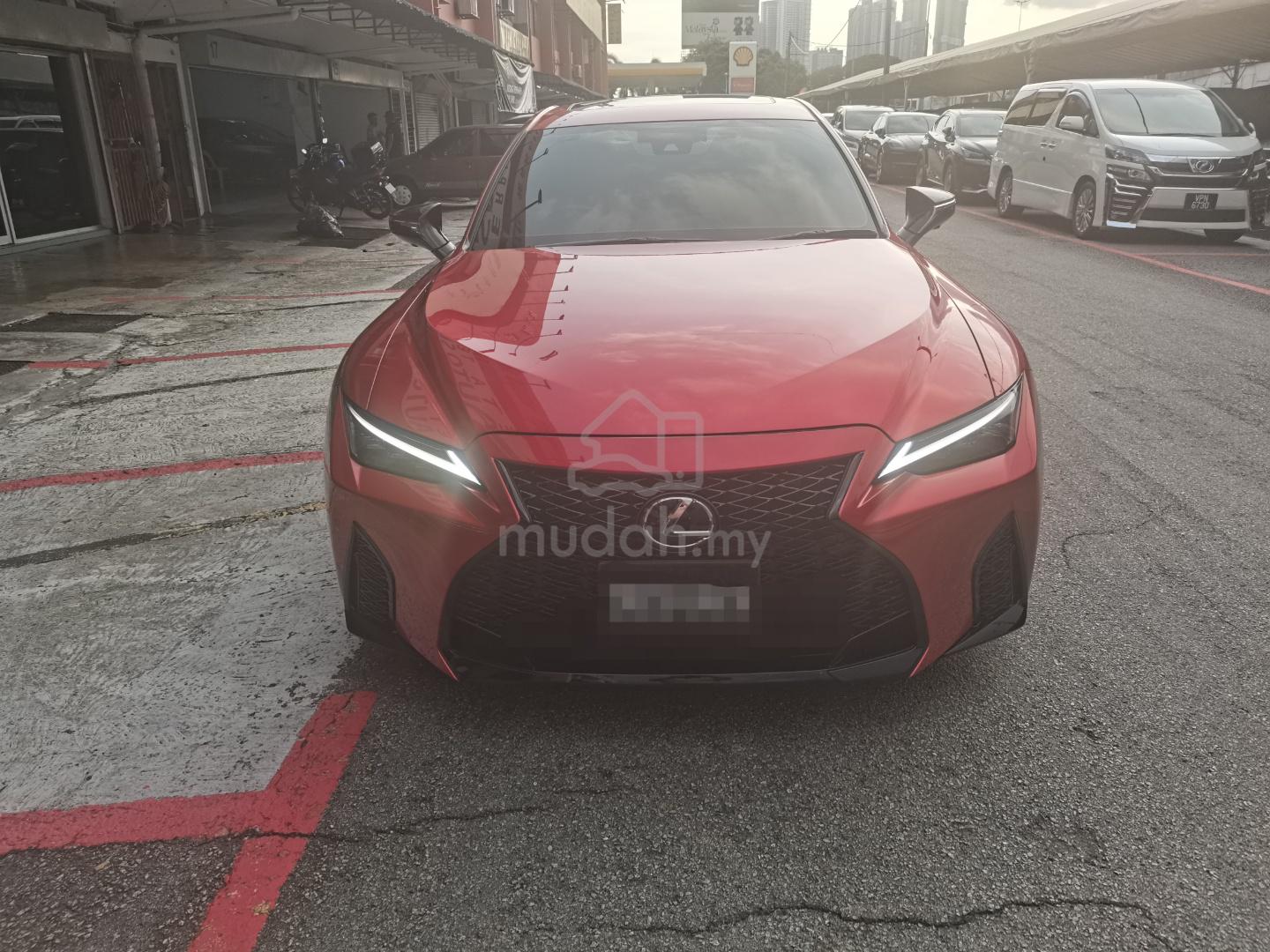 2023 Lexus IS