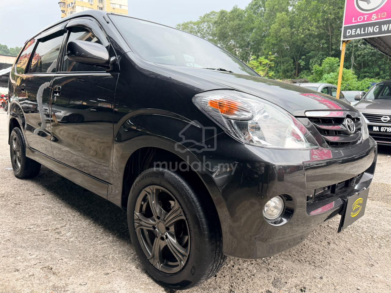 2005 Toyota Alphard