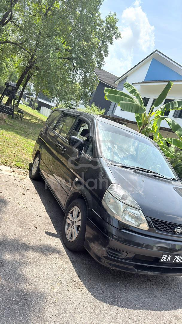 1999 Nissan Serena