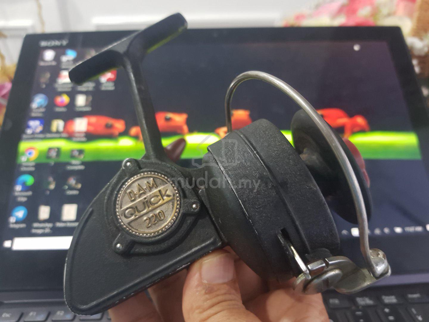 dam quick 220 fishing reel P (VINTAGE, 8/10) as is Anglers Central Right Handed Vintage DAM Quick