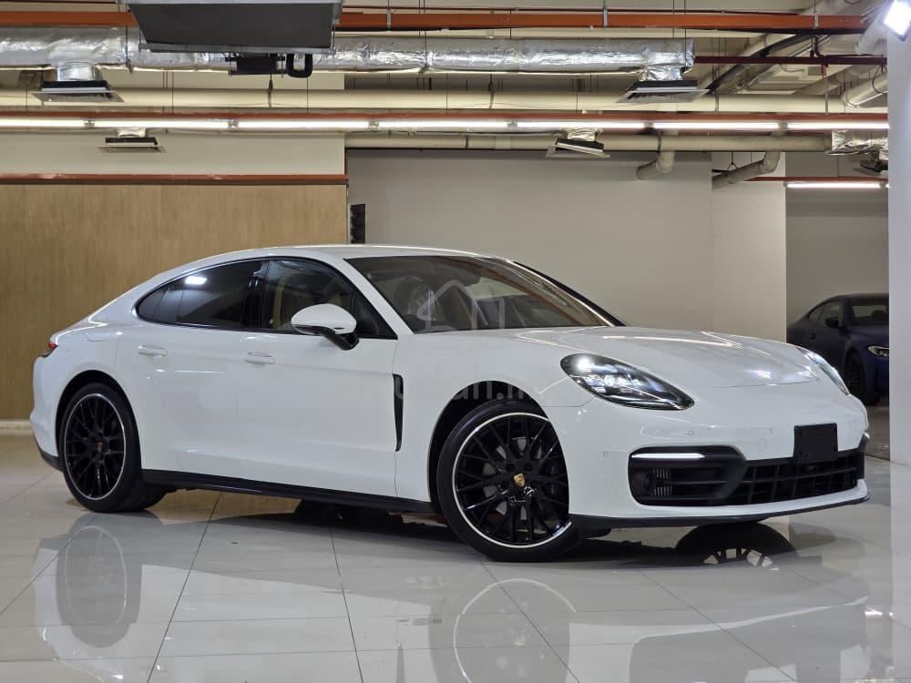 2021 Porsche Panamera