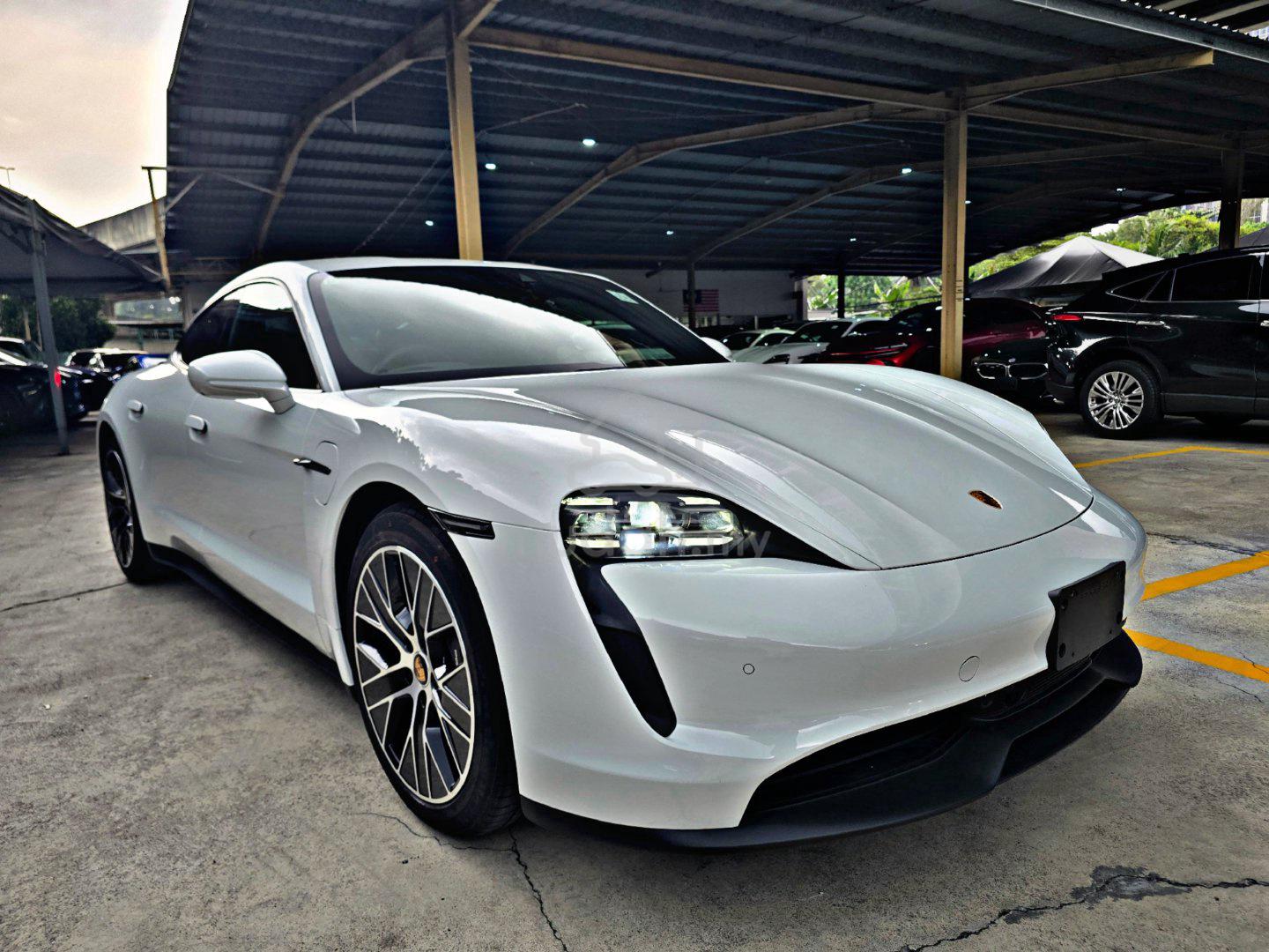 2023 Porsche Taycan