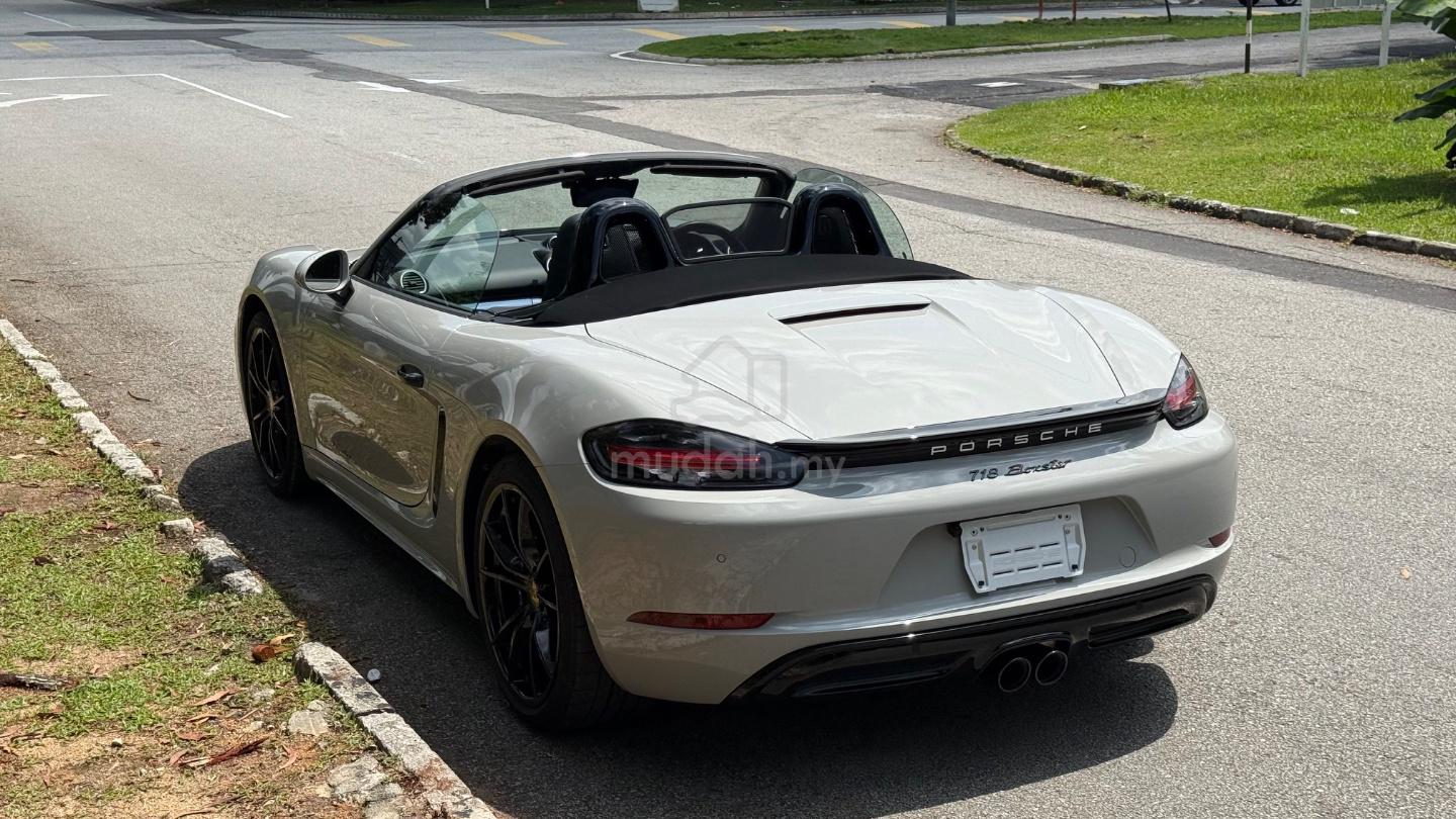 2022 Porsche 911