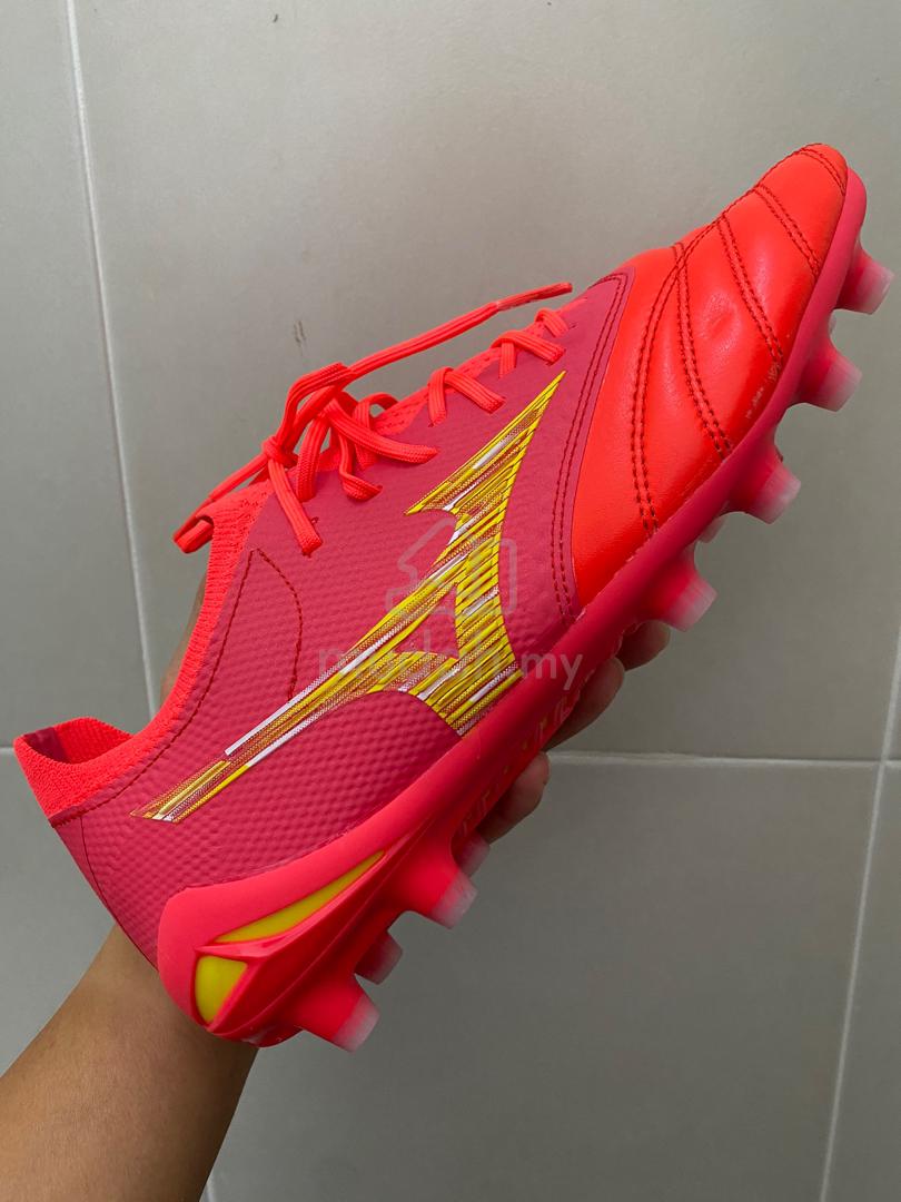 Kasut Bola Mizuno Sports Outdoors for sale in Bukit Mertajam Penang