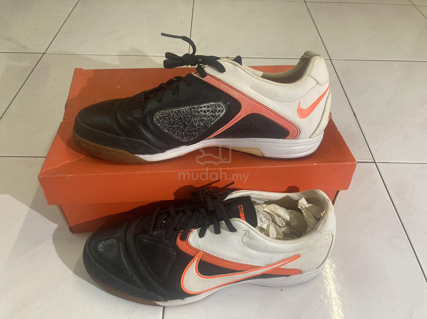 Nike CTR360 Futsal Boots Sports Outdoors for sale in Teluk Intan Perak