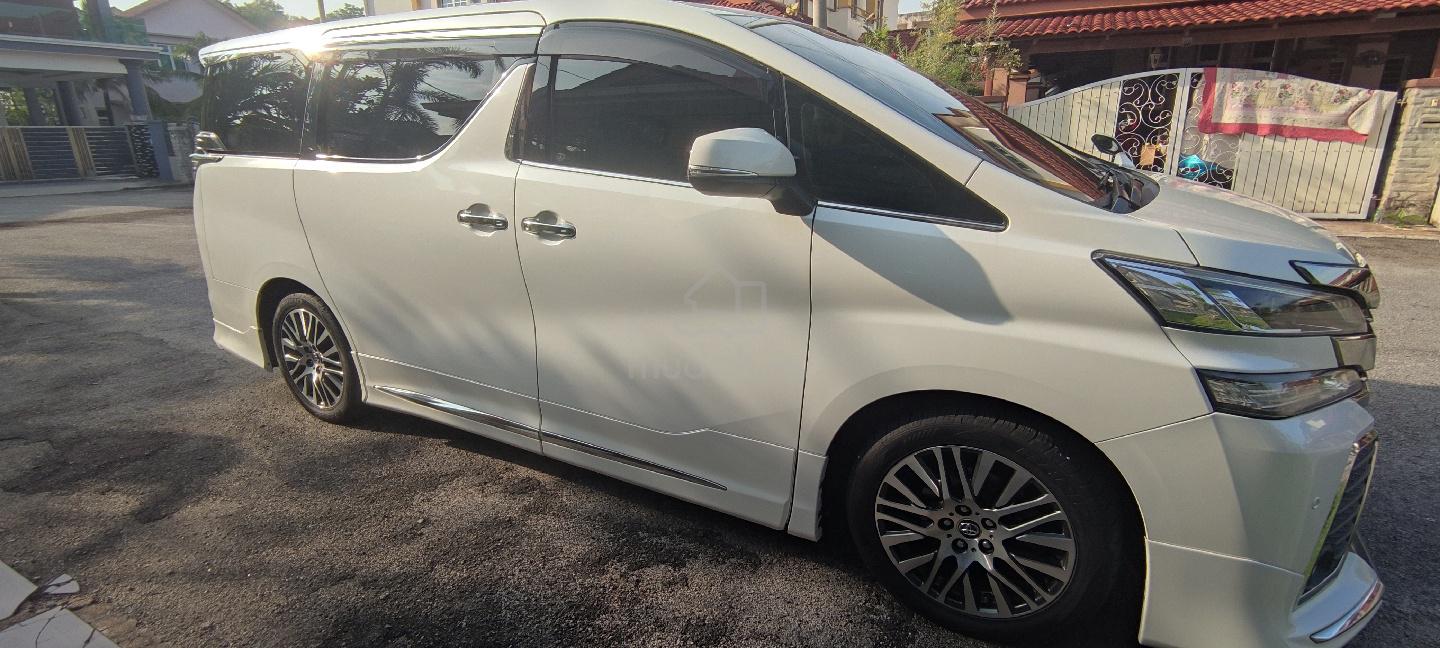 2017 Toyota Vellfire
