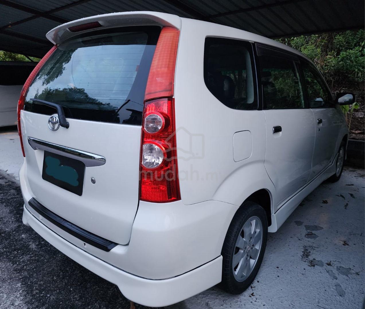 2010 Toyota Alphard