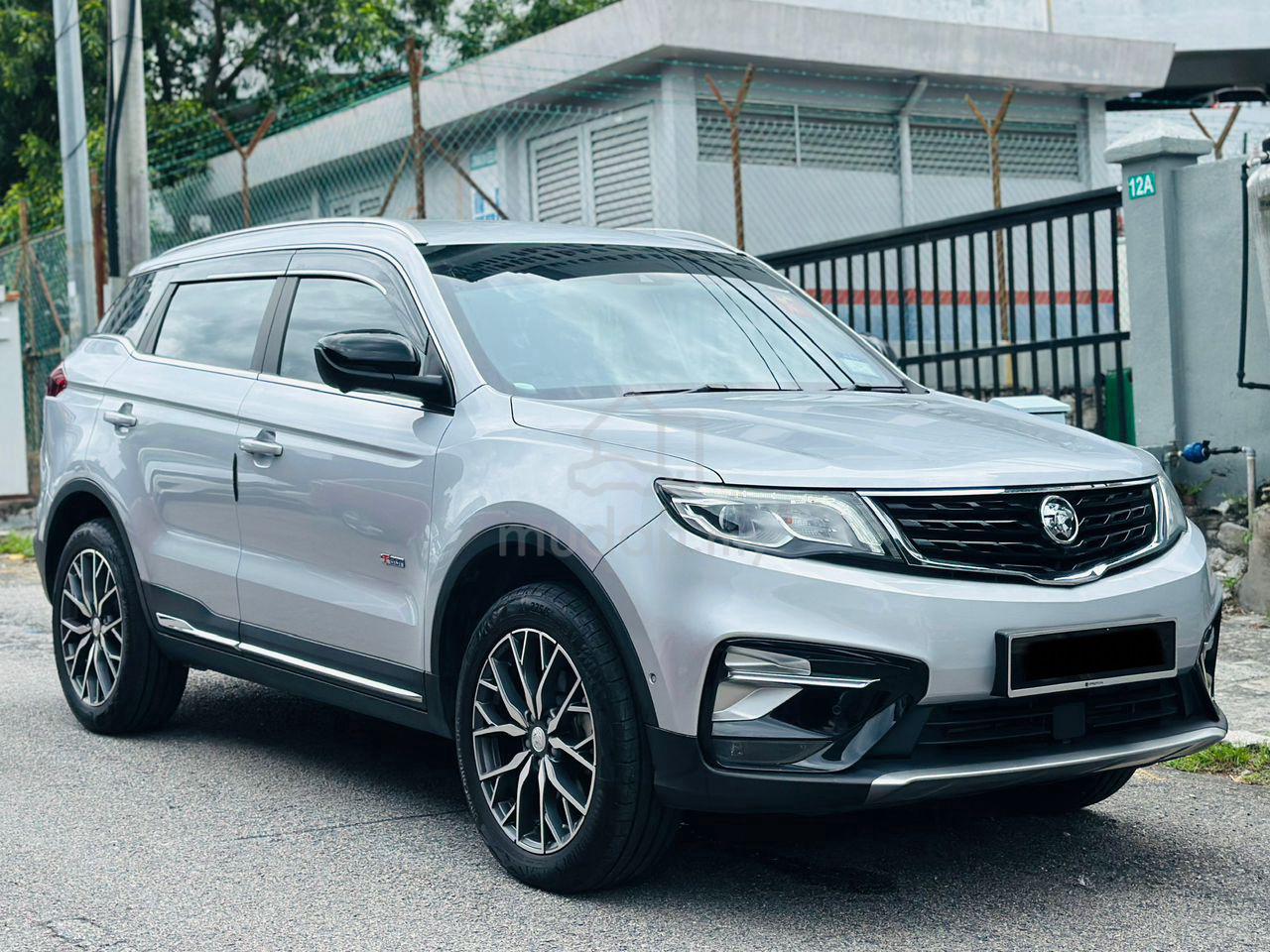 2023 Proton X70