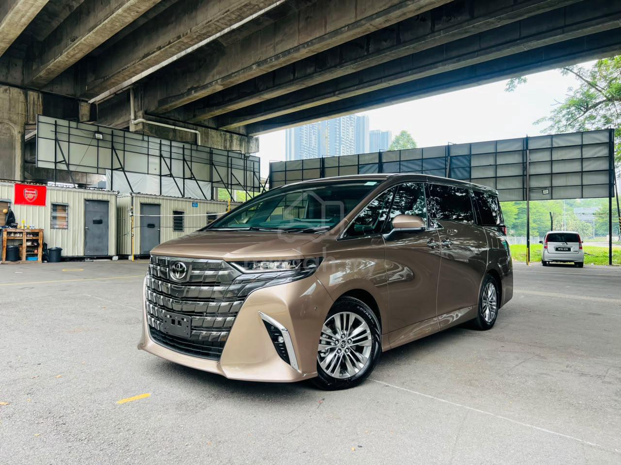 2025 Toyota Alphard