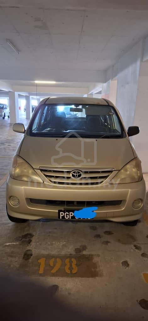 2005 Toyota Alphard