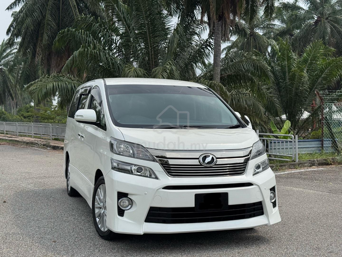 2012 Toyota Vellfire