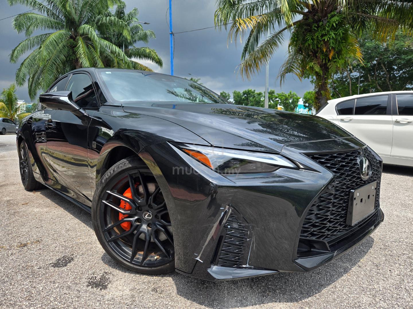 2022 Lexus IS