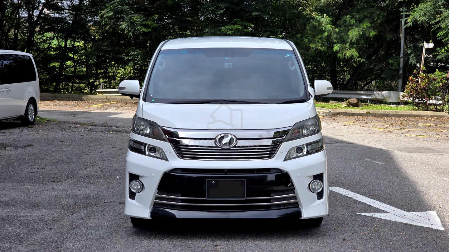 2012 Toyota Vellfire