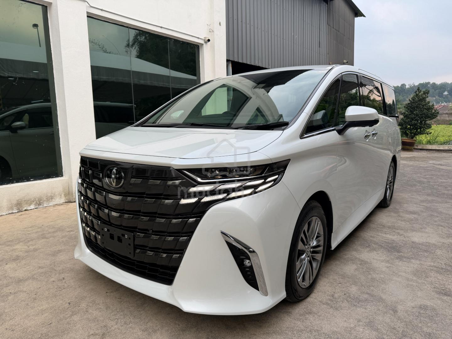 2023 Toyota Alphard