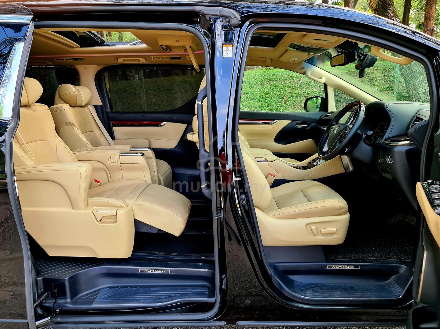 2016 Toyota Alphard