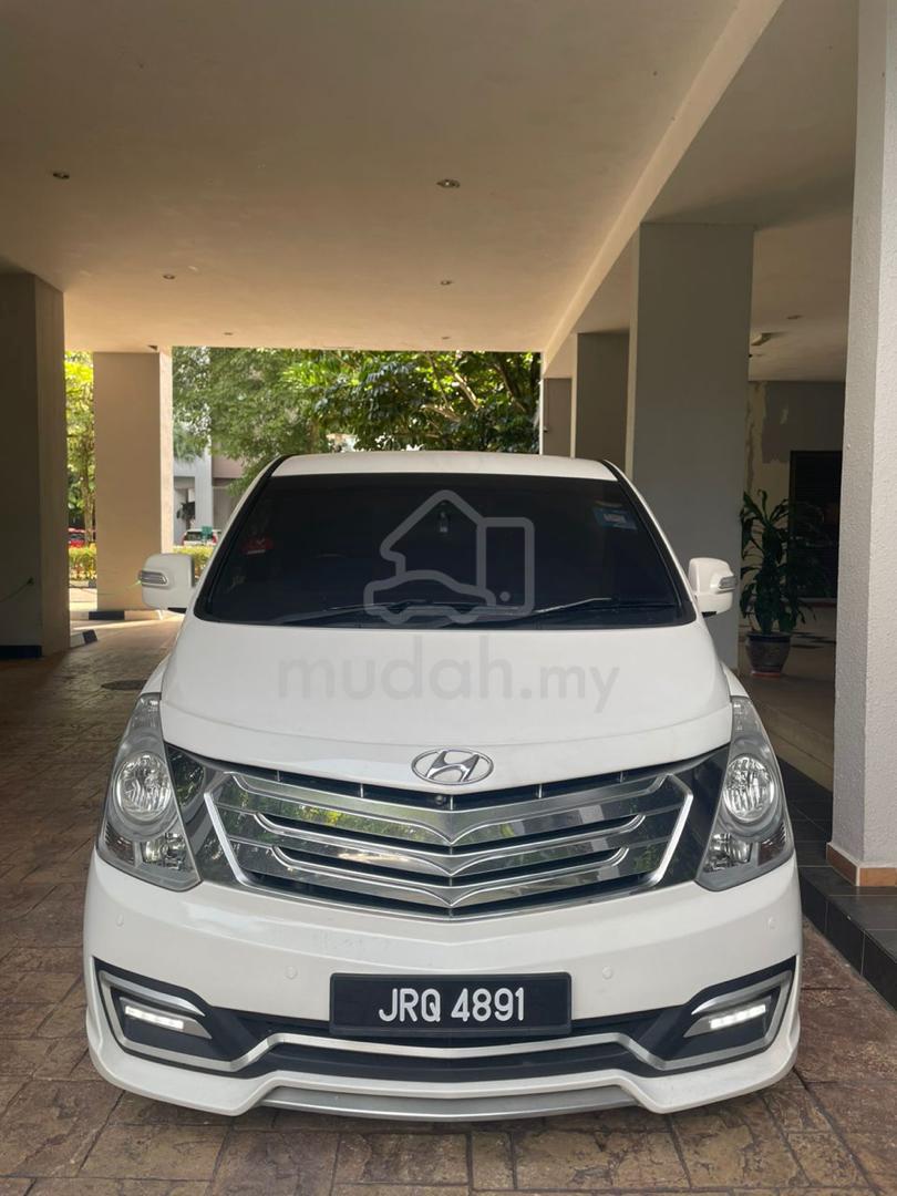 2016 Hyundai Staria