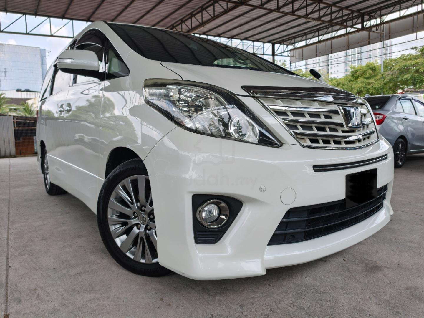 2013 Toyota Alphard