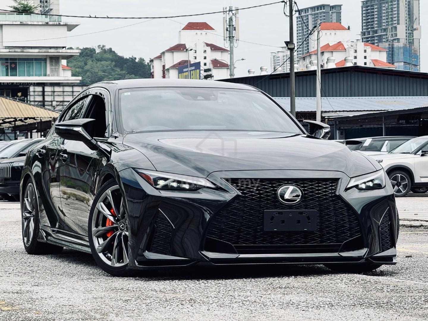 2022 Lexus IS