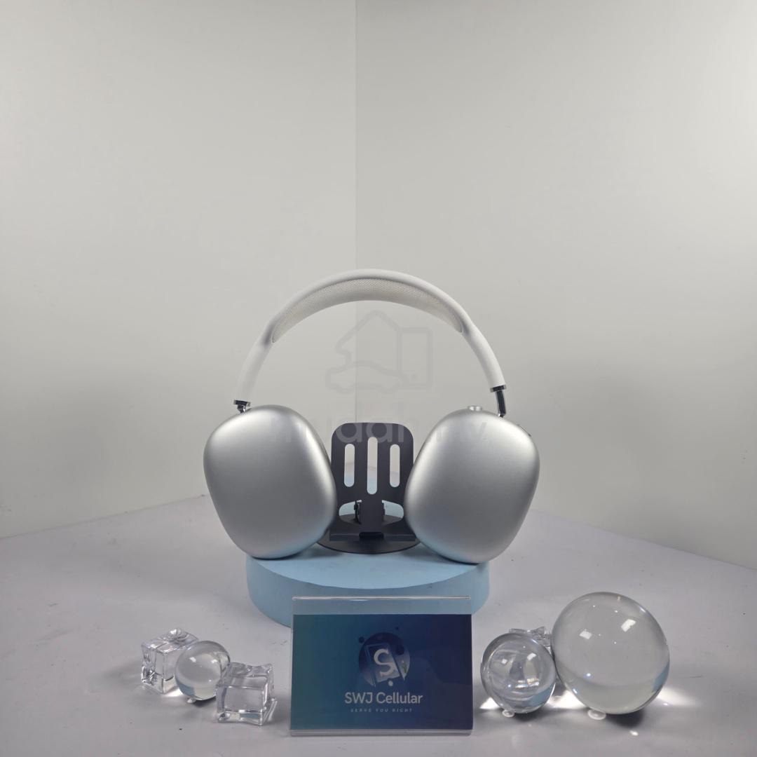 AirPods Max Lightning Silver - Mobile Phones & Gadgets for sale in