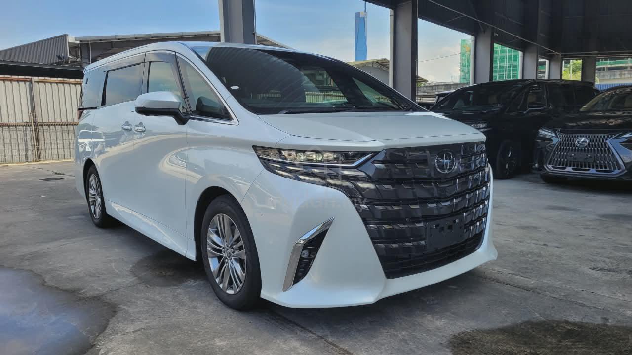 2025 Toyota Alphard