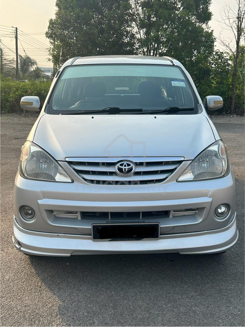 2005 Toyota Alphard