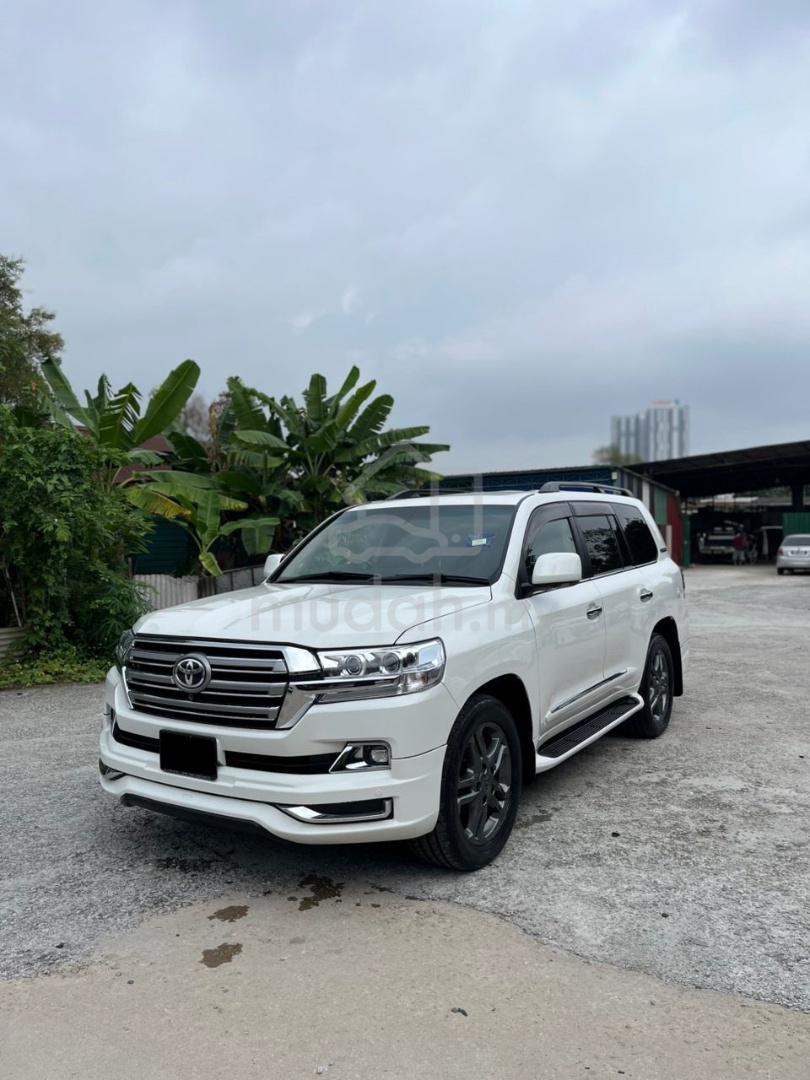 2011 Toyota Land Cruiser