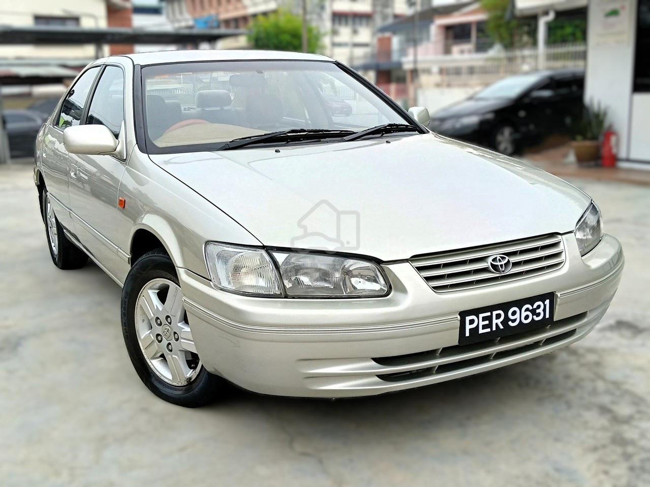 2000 Toyota Camry
