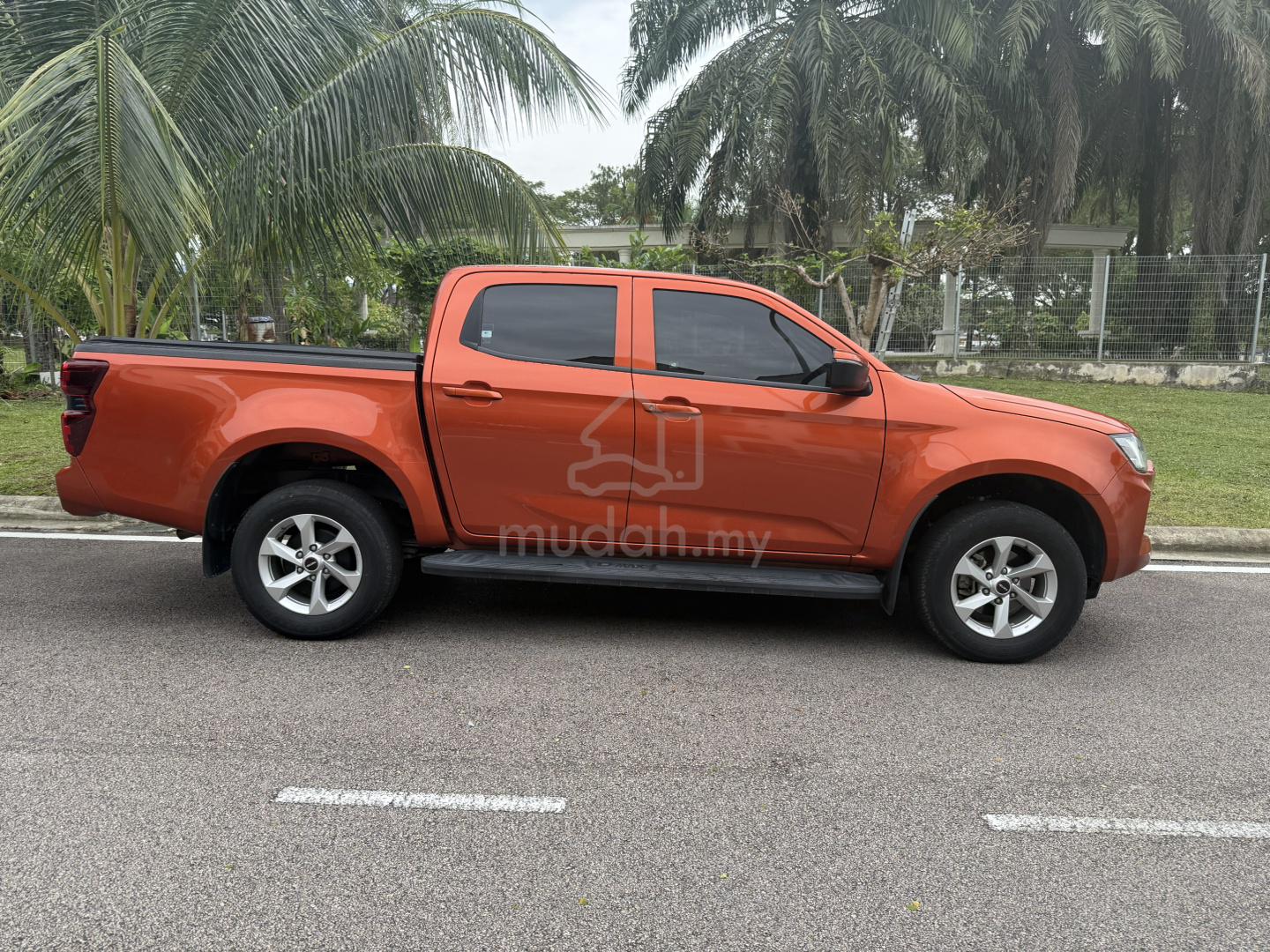 2023 Isuzu D-MAX AUTO PLUS 1.9L (A)