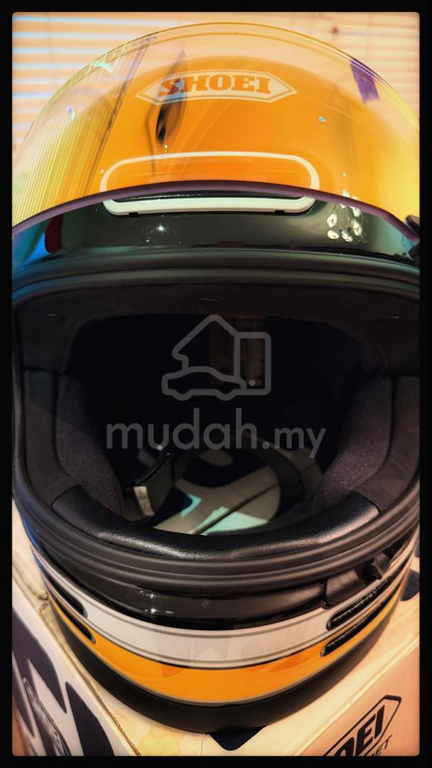 mudah helmet shoei - RF-1400 seamless visor adds additional protection against roost Shoei Glamster Full Face Helmet
